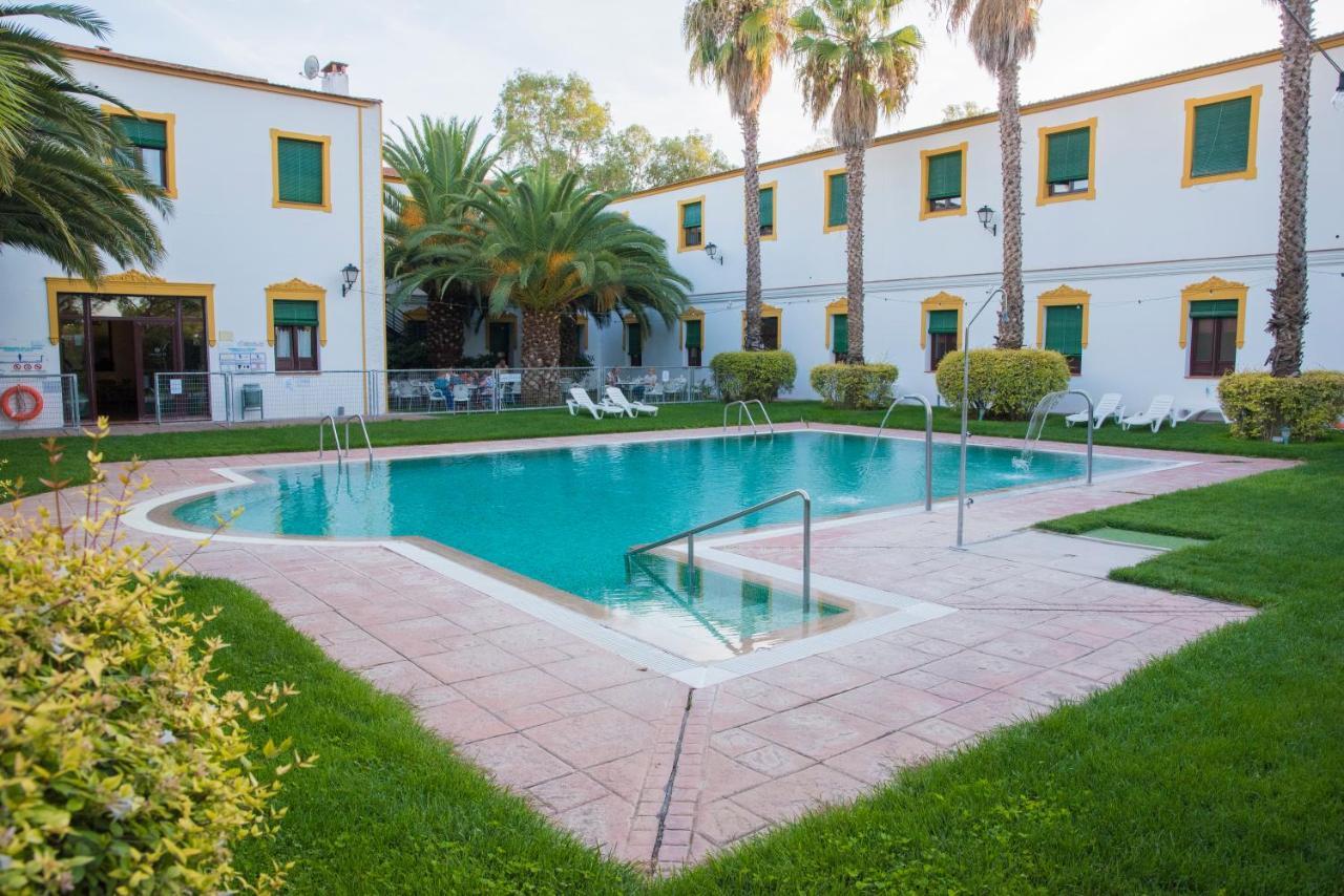 Hotel Balneario El Raposo Puebla de Sancho Perez Ngoại thất bức ảnh
