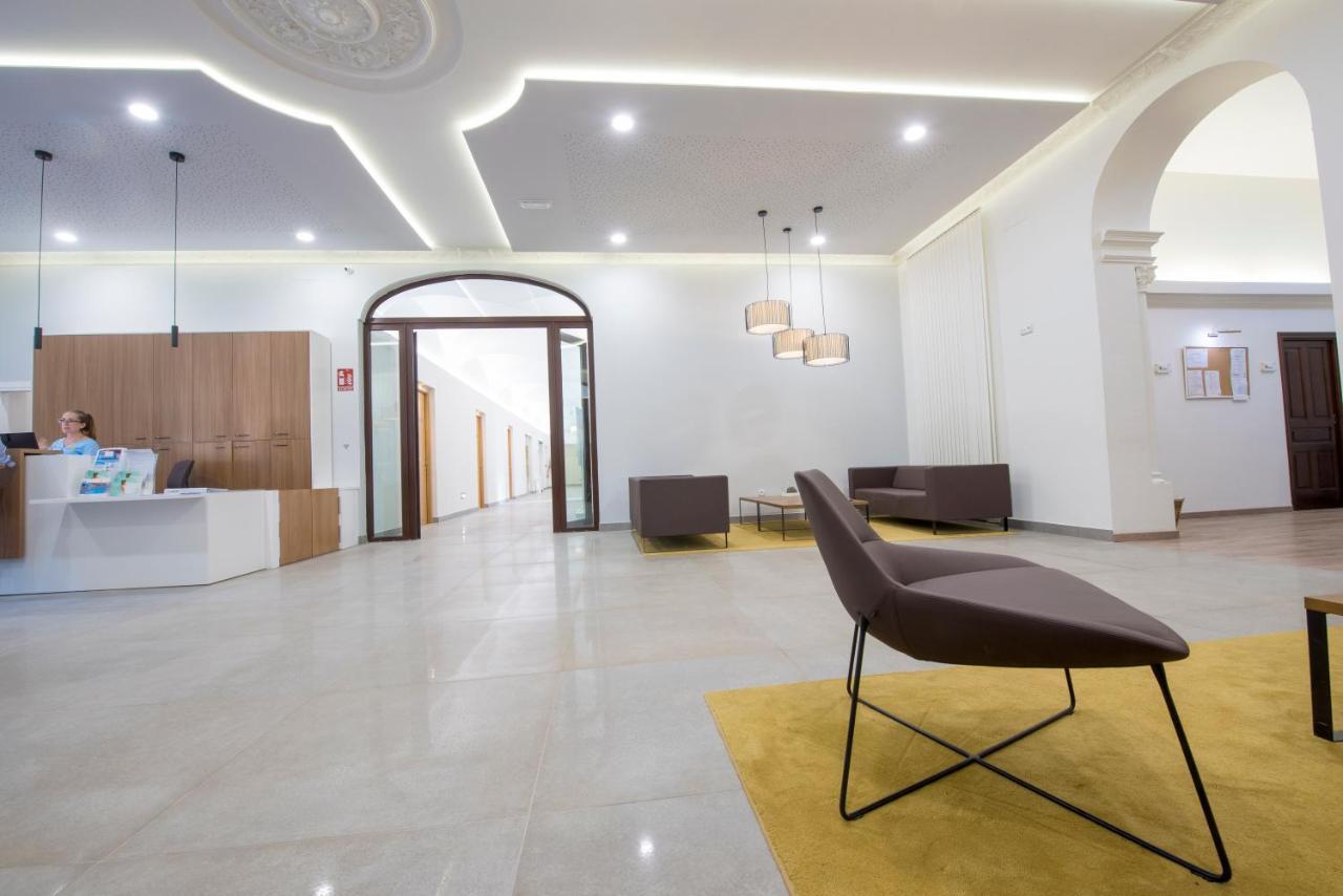 Hotel Balneario El Raposo Puebla de Sancho Perez Ngoại thất bức ảnh