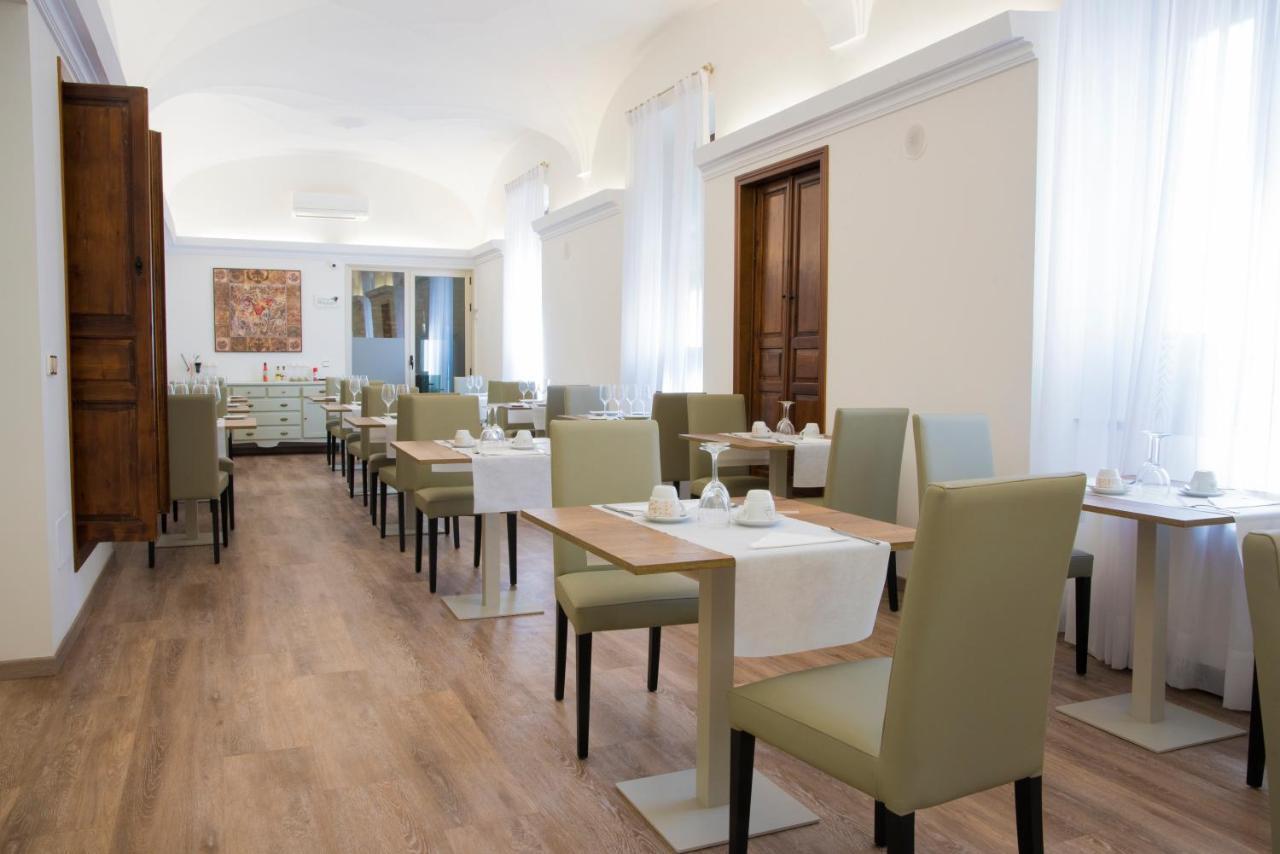 Hotel Balneario El Raposo Puebla de Sancho Perez Ngoại thất bức ảnh